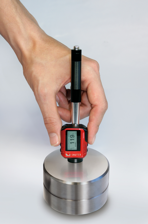 Leeb Hardness Tester working